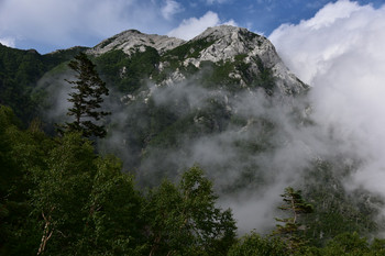 1458仙水峠から見た駒と摩利支DSC_9350.JPG
